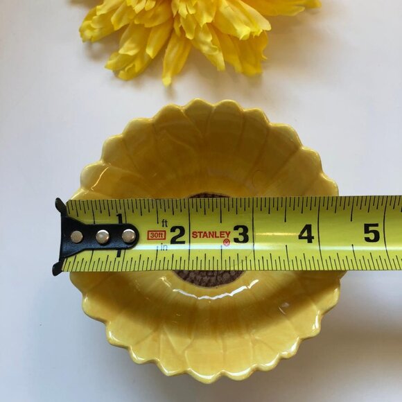 Harvest Basket bundle, Wood basket, cloth napkins, candles and holders, dish etc - Picture 7 of 14